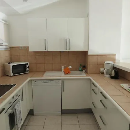 3 Pieces Climatise Avec Terrasse A - Fr-1-780-62 Apartment Sainte-Maxime