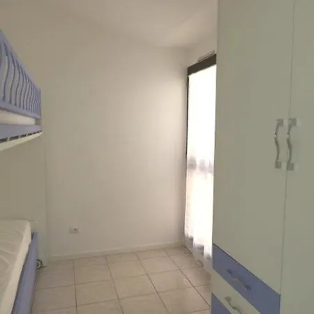 3 Pieces Climatise Avec Terrasse A - Fr-1-780-62 *