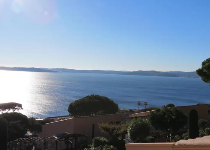 3 Pieces Climatise Avec Terrasse A - Fr-1-780-62 Apartment Sainte-Maxime