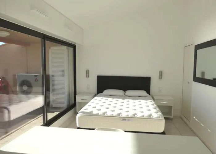 Lägenhet 3 Pieces Climatise Avec Terrasse A - Fr-1-780-62 *